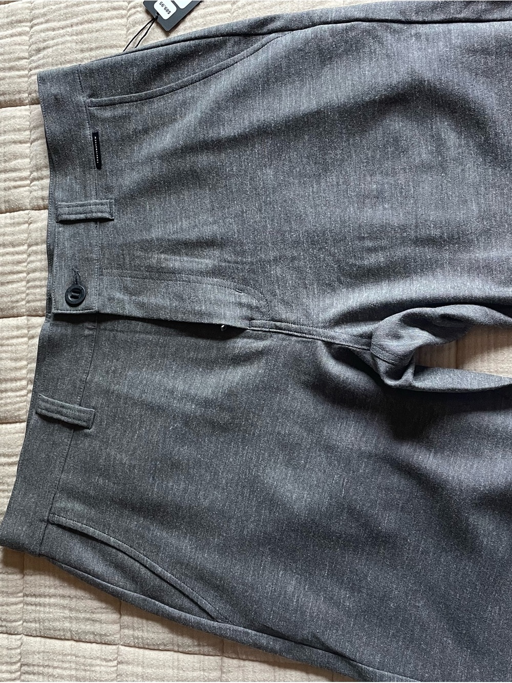 Travis Mathew Heather Black Men's Flat Front Performance Adirondack Shorts - Picture 2 of 3